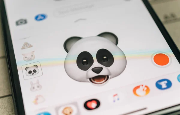 Panda oso 3d animoji emoji generado por Face ID iphone facial — Foto de Stock
