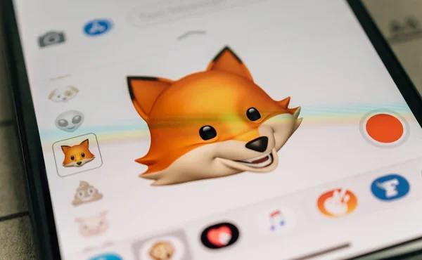 Volpe animale 3d animoji emoji generato da Face ID riconoscimento facciale — Foto Stock