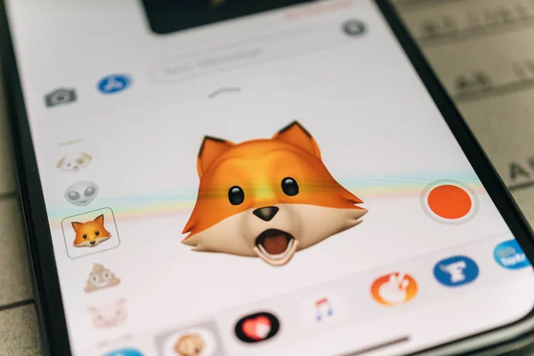 Фокс Тваринний 3d animoji emoji породжених обличчя посвідчення особи recognit — стокове фото