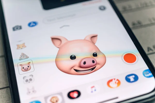 Schwein tier 3d animoji emoji erzeugt durch face id facial iphone — Stockfoto