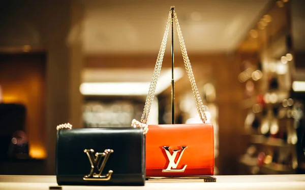 Paris Frankrike December 2017 Lyxiga Louis Vuitton Handväska Tillverkad Exklusivt — Stockfoto
