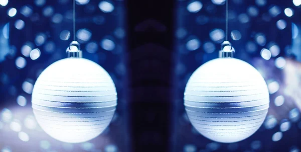 Deux Globes Noël Magiques Avec Des Rayons Bokeh Rond Illuminé — Photo