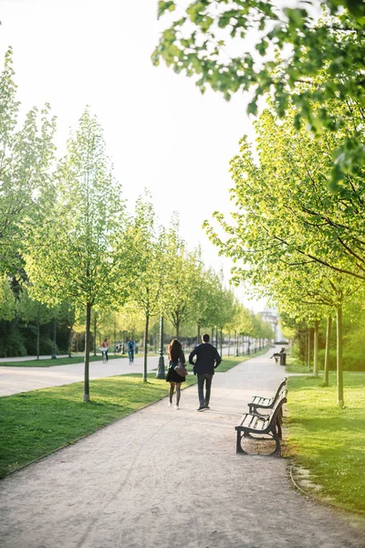 Dia de primavera em Strasbourg Orangerie parque público — Fotografia de Stock