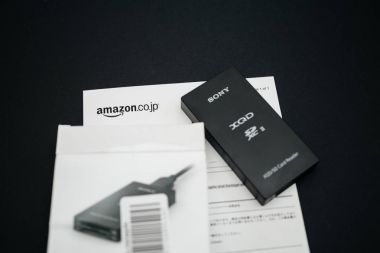 Yeni Xqd veri kartı okuyucu Sony tarafından yapılan unboxing 