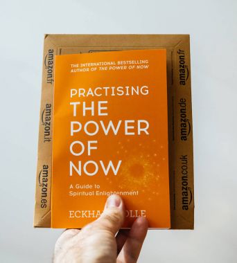 Eckhart Tolle şimdi gücünü alıştırma kitabı