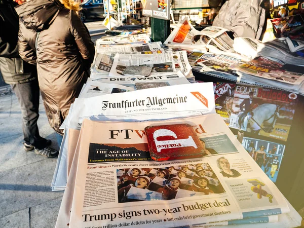 Frankfurter Allgemeine Zeitung a Financial Times — Stock fotografie