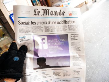 Le Monde Cambridge Anlaytica ile 