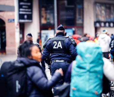 Sokakta Fransa Polis gözetim protesto 