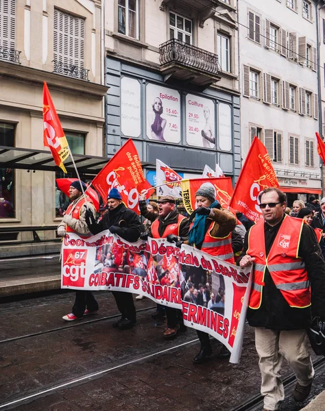 Confederation generale du travail funciona con pancarta roja — Foto de Stock