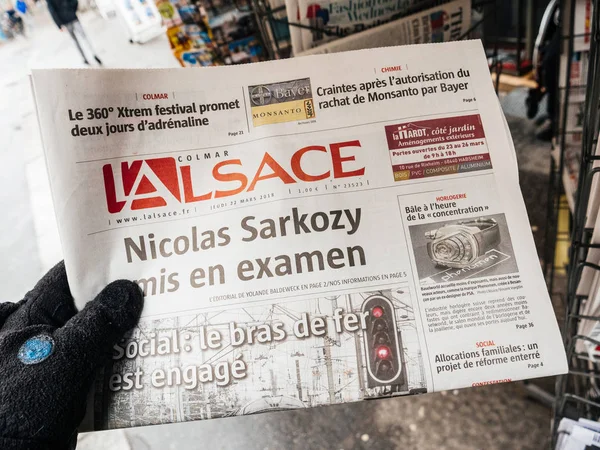 Nicholas Sarkozy na capa francesa — Fotografia de Stock