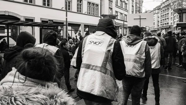 SNCF werknemers op protest van de Franse straat — Stockfoto