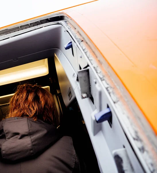 POV entering EasyJet airplane early in the morning — Stock Photo, Image