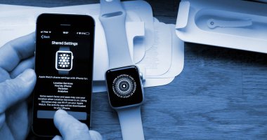 POV unboxing ve ilk çalışma Apple Watch serisi 3