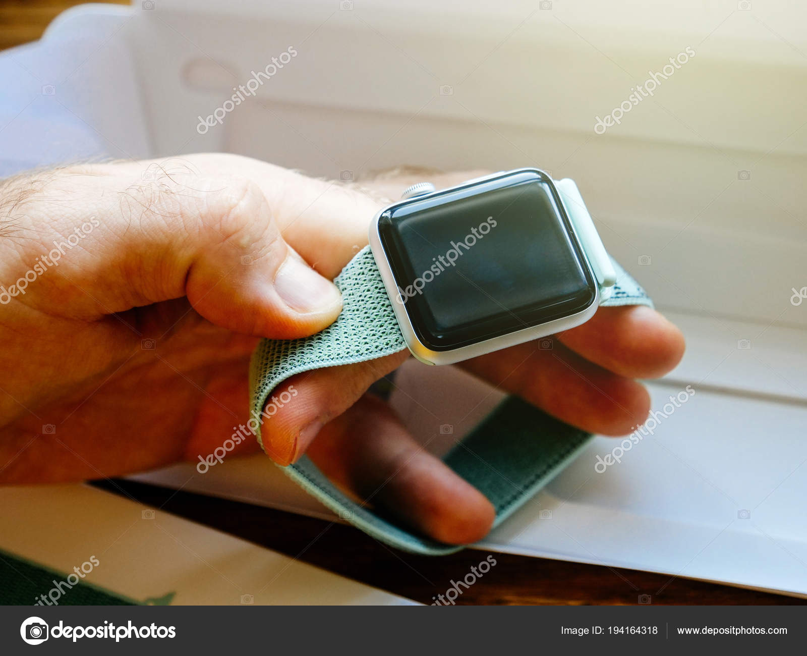 apple watch series 3 black screen