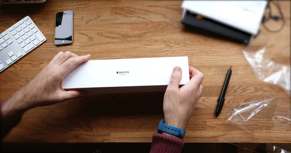 POV unboxing ve ilk çalışma Apple Watch serisi 3