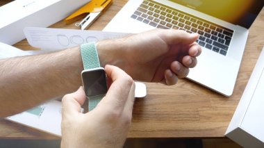 Yeni Apple Watch 42mm deniz yeşil Spor döngüsü yükleme 