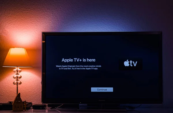 Lancement du service de télévision web vidéo à la demande d'Apple Computers — Photo