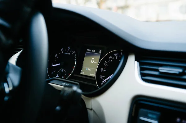 Modern luxury car with analog and digital speed limit — ストック写真
