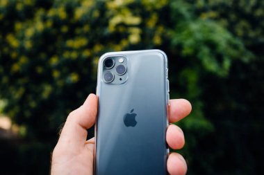 Apple Bilgisayarları Açık Koruma Davası ile 11 Pro iphone