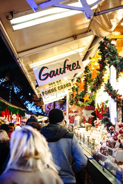 Side view of traditional French Marche de Noel Christmas Market — Stock Photo, Image