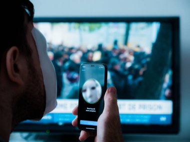 Apple iPhone XS Pro FaceID İsimsiz Hacker