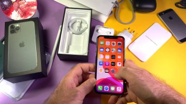 En gizli Apple Bilgisayarlarını açan adam iPhone 11 Pro