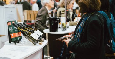 Fuar fuarı Vignerons Fransa 'nın bağımsız şarap üreticileri