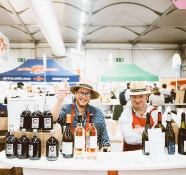 Fuar fuarı Vignerons Fransa 'nın bağımsız şarap üreticileri