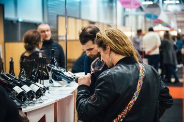 Fuar fuarı Vignerons Fransa 'nın bağımsız şarap üreticileri