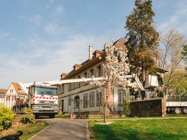 Selestat France Apr 2019 Iveco Truck Power Tower Lift Cutting — Stock Photo, Image