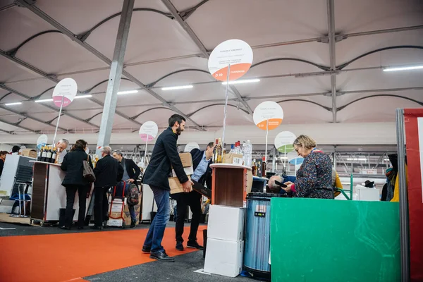 Feira de exposições Vignerons independentes Enólogos independentes da França — Fotografia de Stock