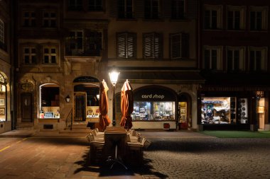 Fransa 'nın Coronavirus' la karşı karşıya olduğu boş sokaklar