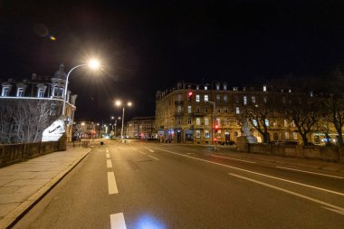 Fransa 'nın Coronavirus' la karşı karşıya olduğu boş sokaklar