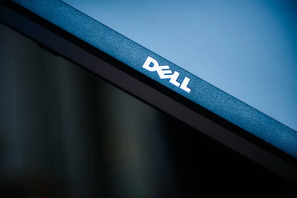 Logotyp firmy Dell Computers na nowoczesnej grafice biznesowej IPS — Zdjęcie stockowe