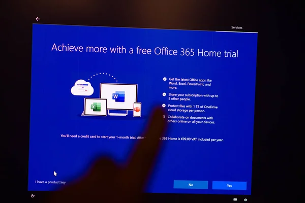 London United Kingdom Mar 2020 Get Office 365 Home Trial — Stock Photo, Image