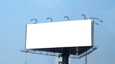 Açık hava reklam için boş billboard büyük boy.