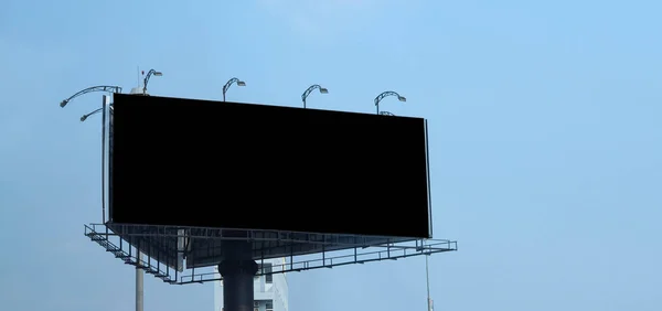 Açık hava reklam için boş billboard büyük boy. — Stok fotoğraf