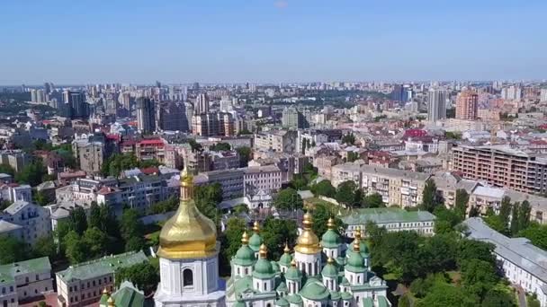 Kiev Sophia Square, shooting drones — Stock Video