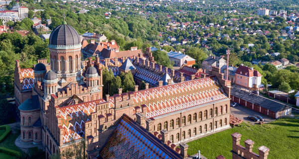 Аэросъемка Черновицкого университета
