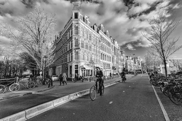De straten van Amsterdam — Stockfoto