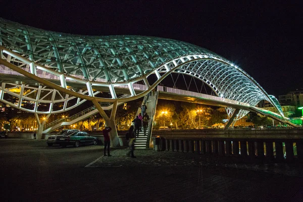 Velho Tbilisi de dia e de noite — Fotografia de Stock