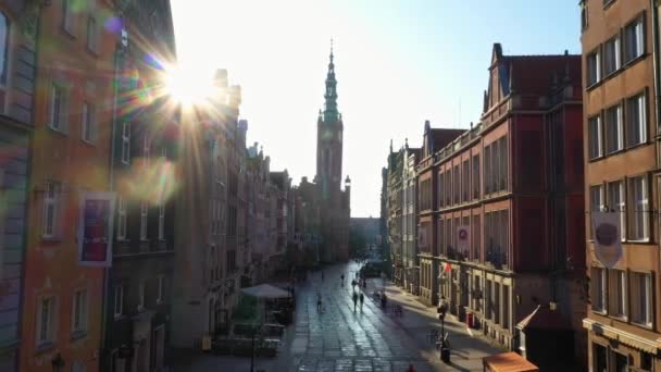 Luchtfoto van Gdansk, Oude Stad, Stare Miasto, Stara Motlawa, Strefa Historyczna, Wolne Miasto, Polen — Stockvideo