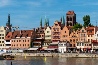 Old Town Gdansk 'ın Görkemli Renkli Binaları