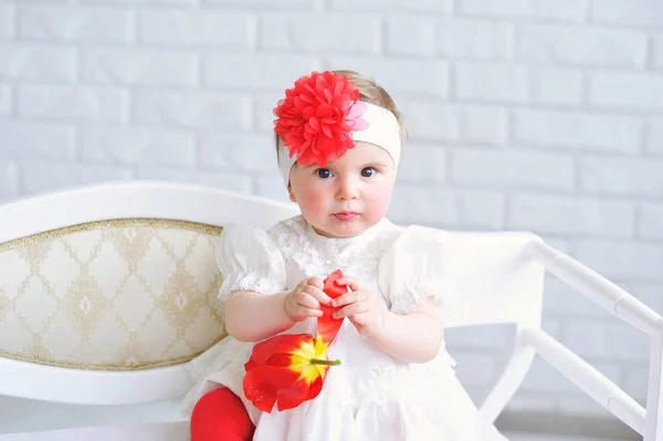 かわいい赤ちゃんの少女の肖像画 — ストック写真