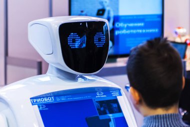 Robot ve insan üzerinde Robotik Expo 2016