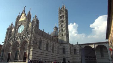 Siena, İtalya - 2016 - yaklaşık ünlü katedral Siena, Santa Maria Assunta için adanmış, tasarlanmış ve İtalya Siena şehir 1215 ve 1263 arasında tamamlandı