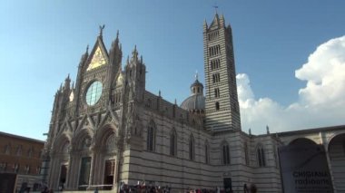 Siena, İtalya - 2016 - yaklaşık ünlü katedral Siena, Santa Maria Assunta için adanmış, tasarlanmış ve İtalya Siena şehir 1215 ve 1263 arasında tamamlandı