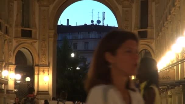 MILAN, ITALY - MAY 21: Unique view of Galleria Vittorio Emanuele II seen from above in Milan. Built in 1875 this gallery is one of the most popular shopping areas in Milan.50fps, real time — Stock Video