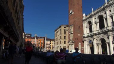Vicenza, İtalya, 2016 yaklaşık: Basilica Palladiana adlı ünlü anıt ile şehrin büyük ana kare