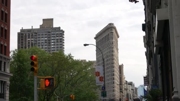 New York City Circa 2017 Trafic Passant Devant Emblématique Flatiron — Video